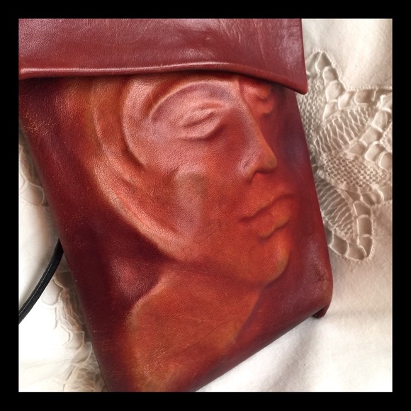 Vintage Handbags - ⬇️ Vintage leather bag